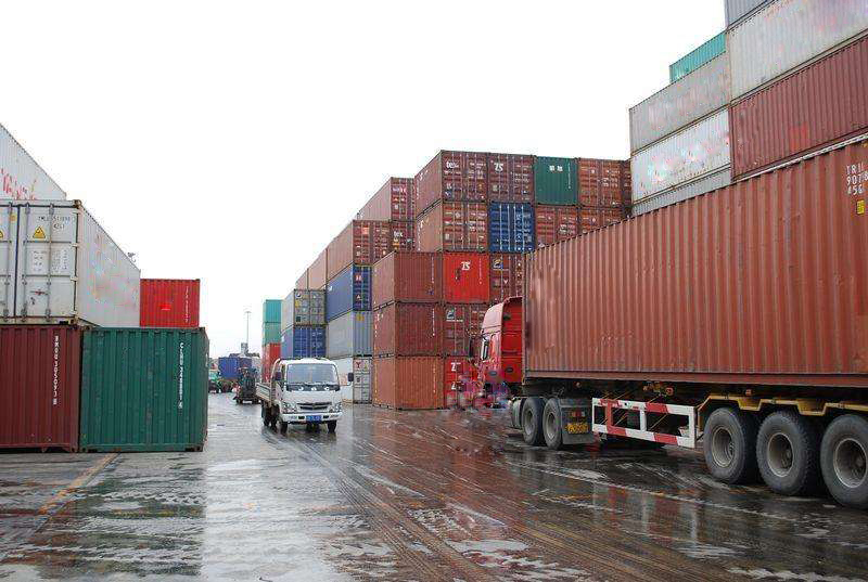 集裝箱拖車服務(wù)